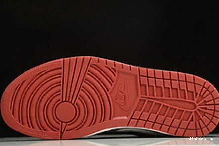 Low Toe” Bred Jordan 1 “Alternate 0827